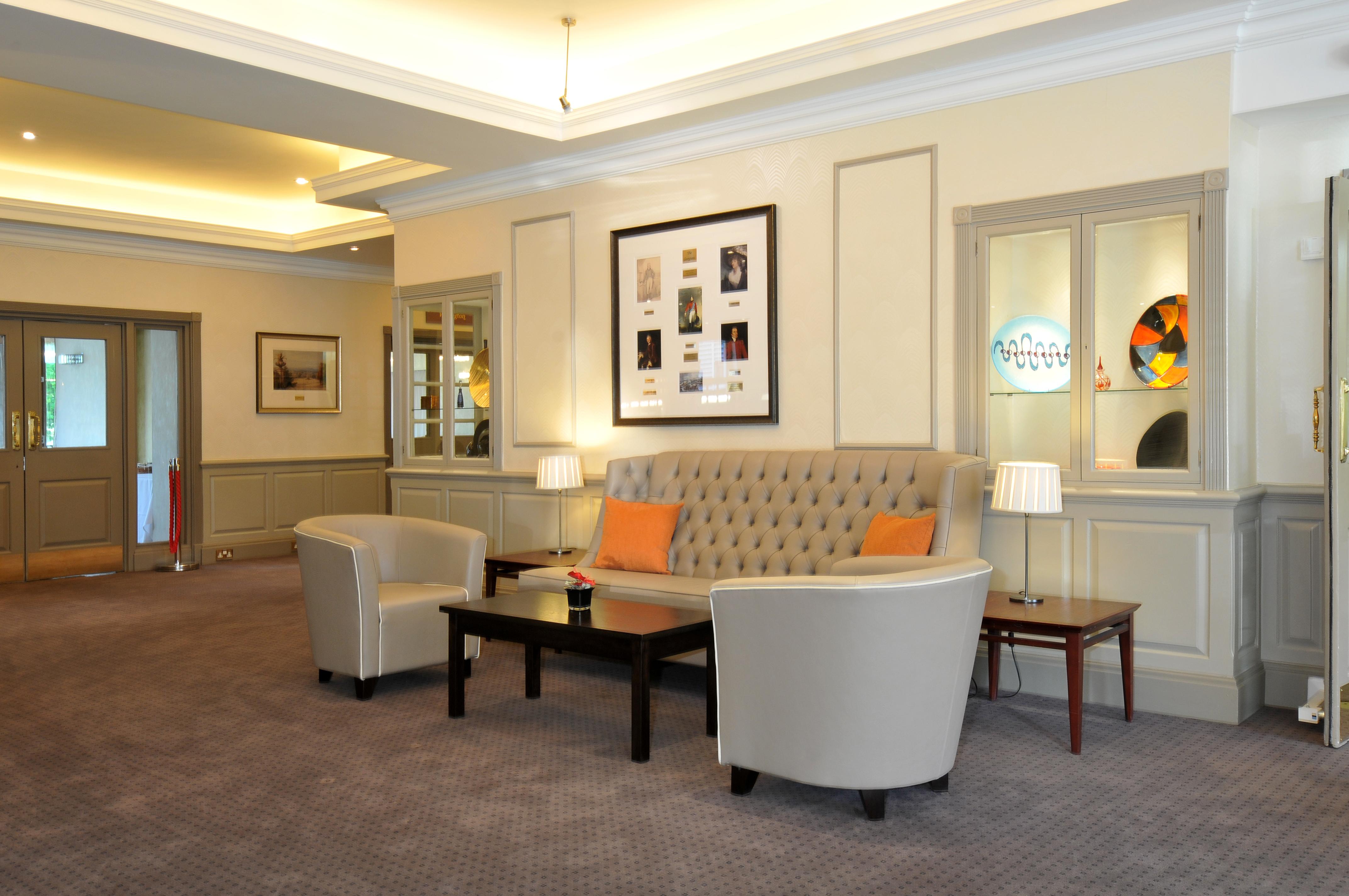 Bromley Court Hotel London Bagian luar foto