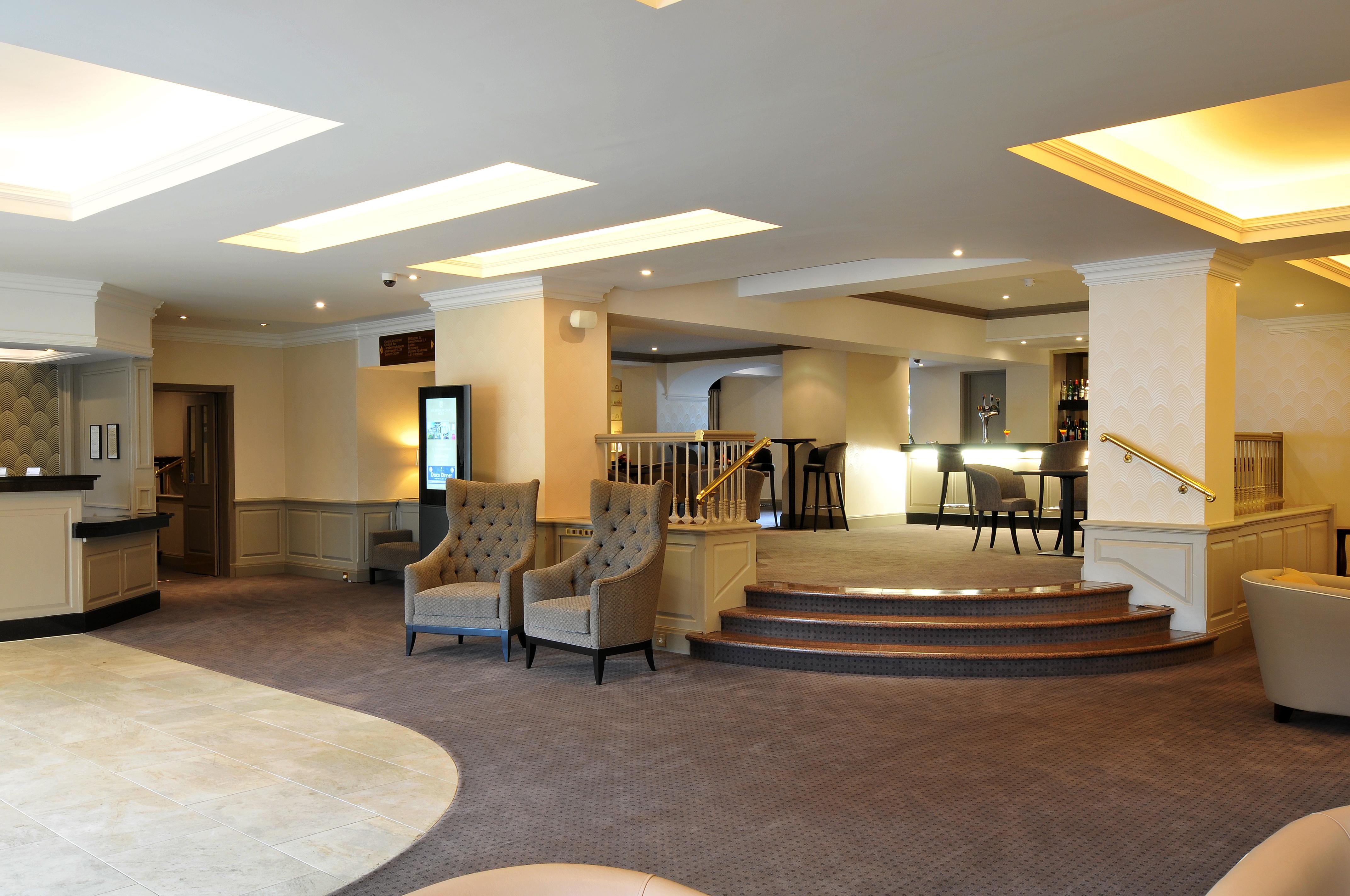 Bromley Court Hotel London Bagian luar foto
