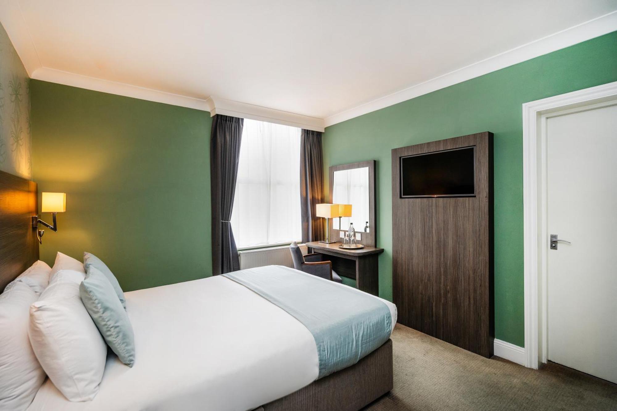 Bromley Court Hotel London Bagian luar foto