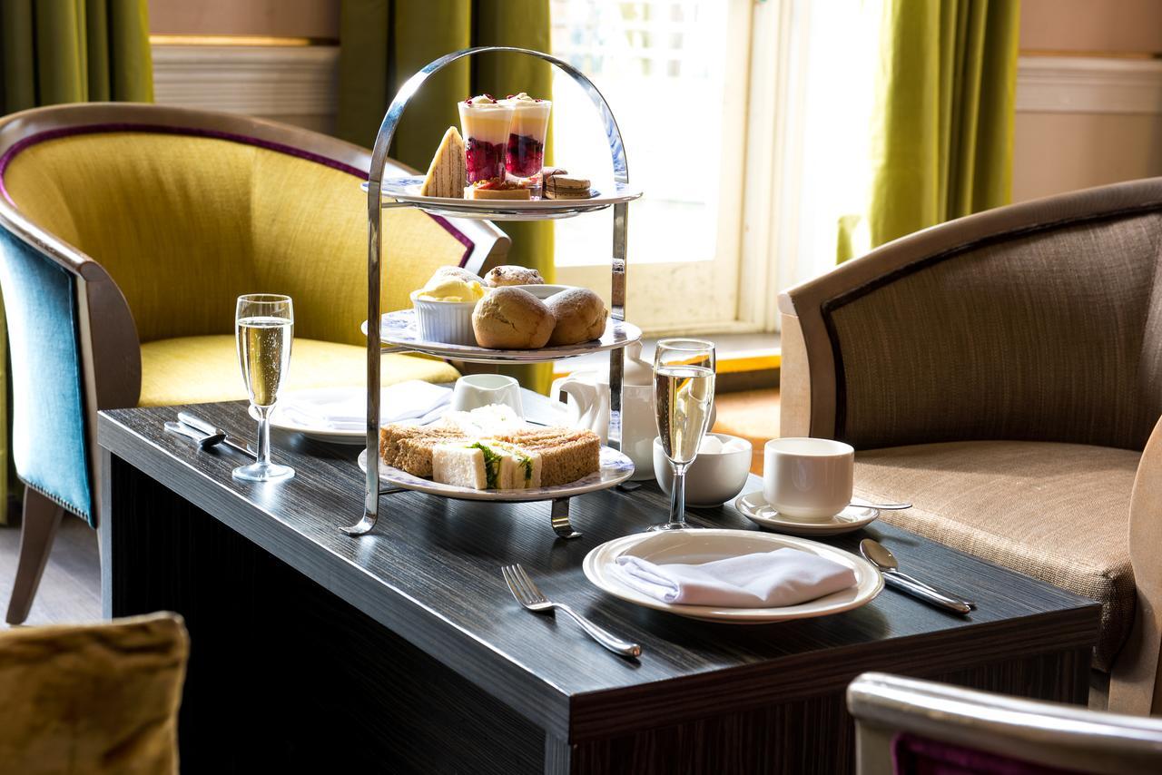 Bromley Court Hotel London Bagian luar foto